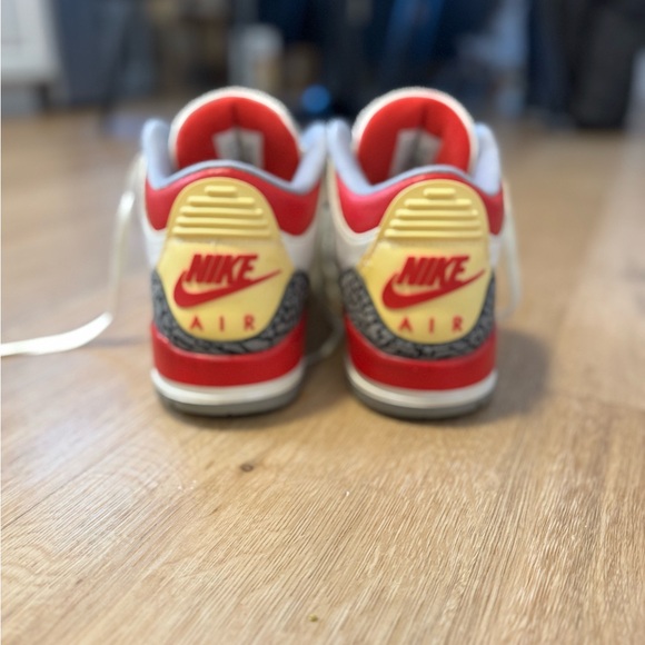 Air Jordan 3 Fire Red Custom - Picture 3 of 5